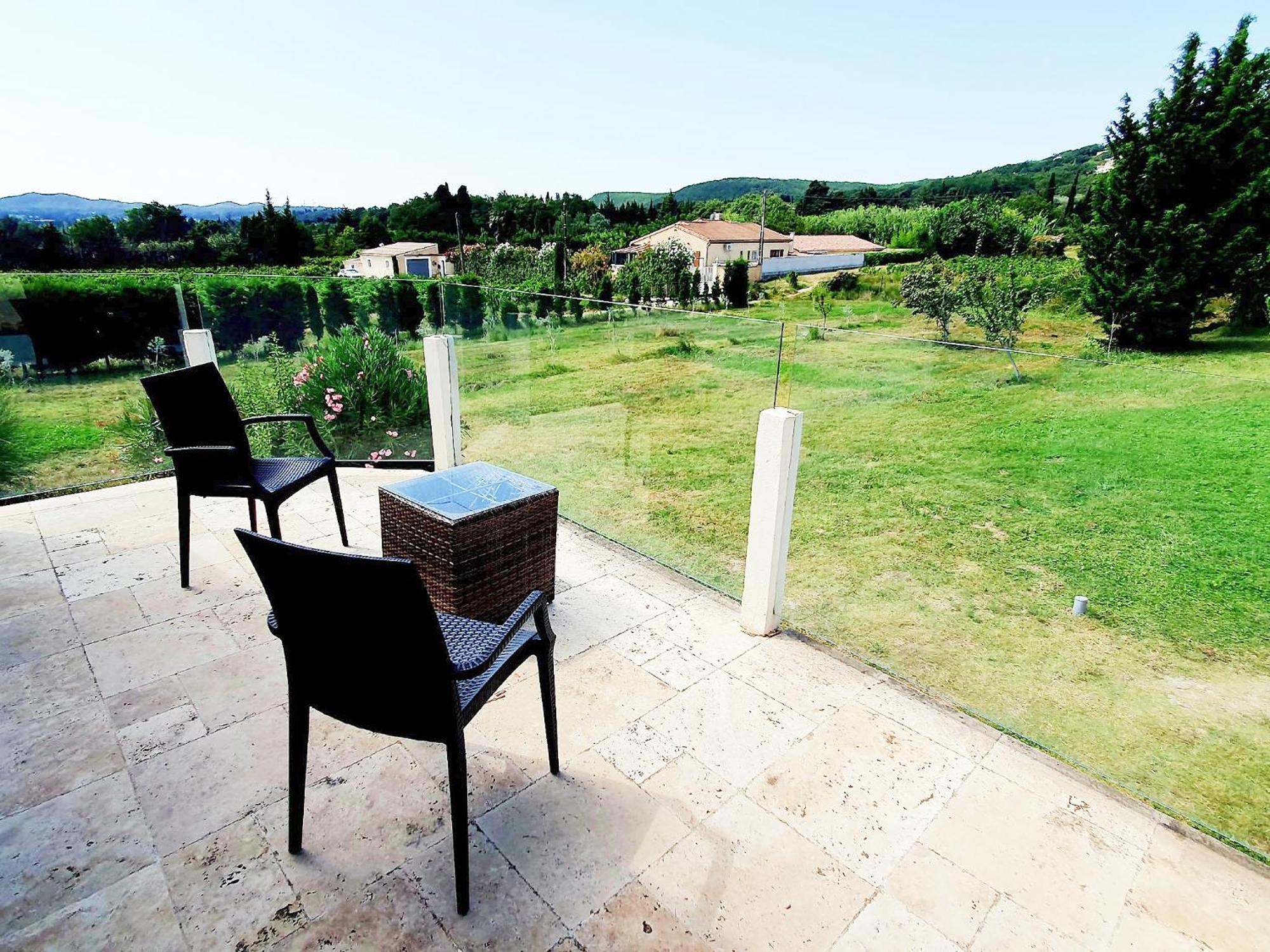 Chambre Cosy Avec Terrasse Sur La Colline Boisee, Parking Prive, Jardin, Calme, Climatisation, 10 Mn Pont Du Gard Num7 Rochefort-du-Gard Exterior foto